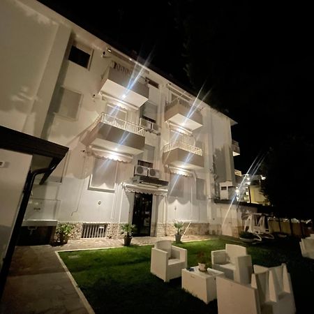 索托马里纳Palazzina Del Sole别墅 外观 照片