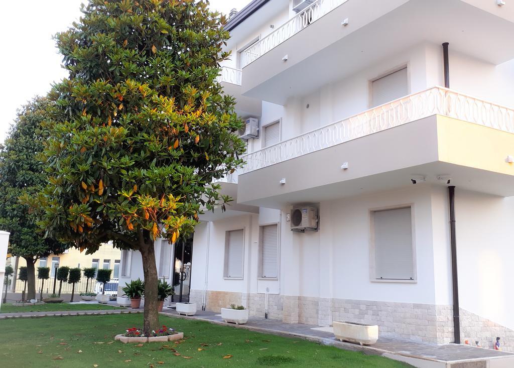 索托马里纳Palazzina Del Sole别墅 外观 照片